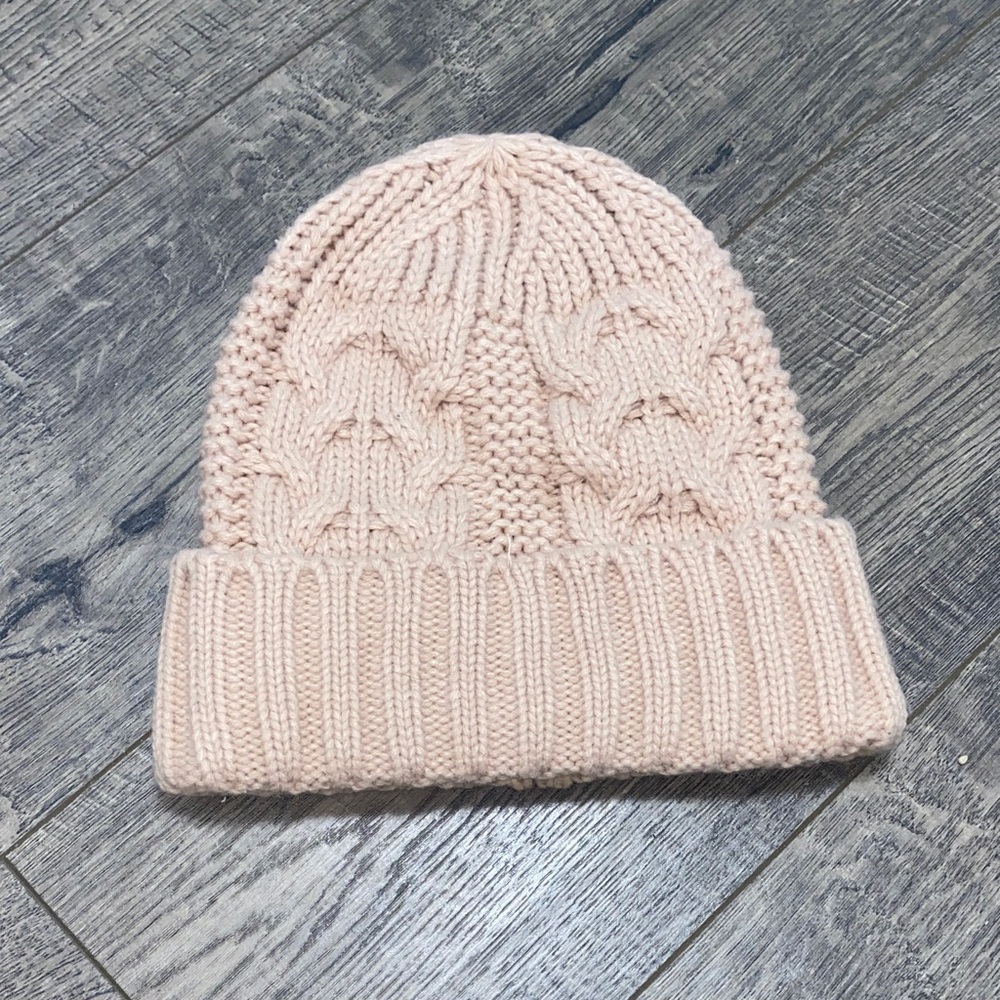 Vince Camuto Cable Knit Beanie in Light Pink